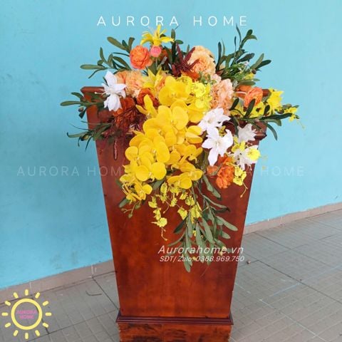 Hoa giả để bục phát biểu (Mẫu 8)