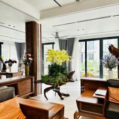 Chậu hoa lan hồ điệp giả VIP (Cắm phối theo yêu cầu)