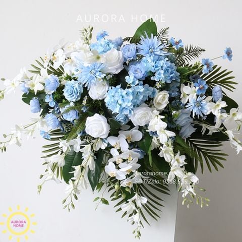 Hoa giả để bục phát biểu (Mẫu 16)