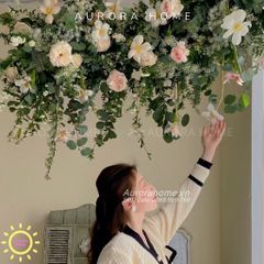 Dãy hoa giả decor treo trần lãng mạn