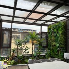 Tiểu cảnh cây giả nhiệt đới trang trí ban công biệt thự Quận 2