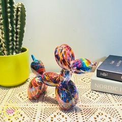 Tượng chó bong bóng đa sắc