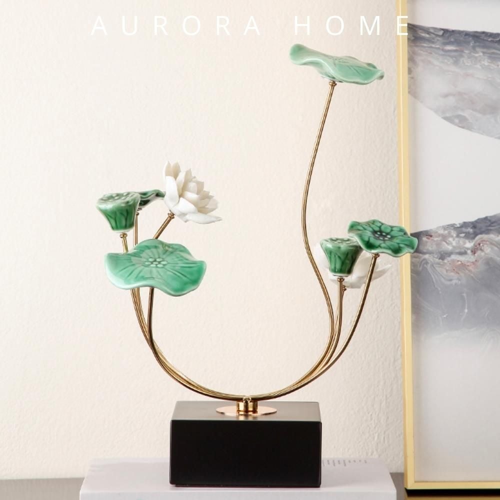 Tượng đài liên sen trang trí