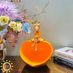 Tượng decor cô gái đựng khăn giấy, bánh kẹo cao cấp