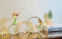 Tượng decor 2 cô gái chill chill cao cấp