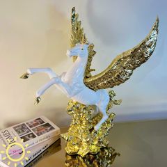 Tượng decor ngựa Bạch Mã tung cánh khổng lồ cao cấp