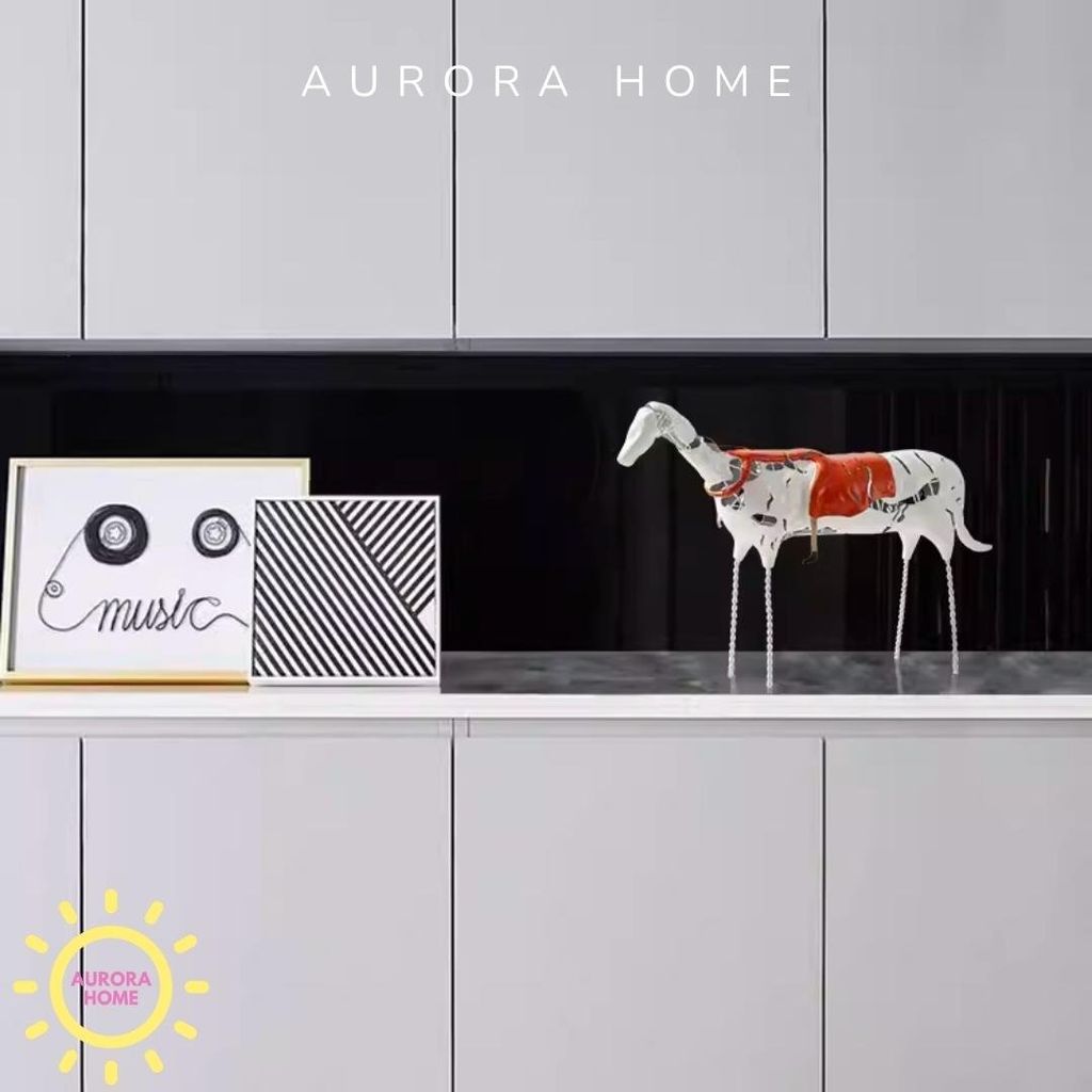 Tượng decor nghệ thuật Ly Hurt