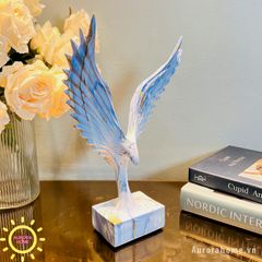 Tượng chim ưng Lames trang trí