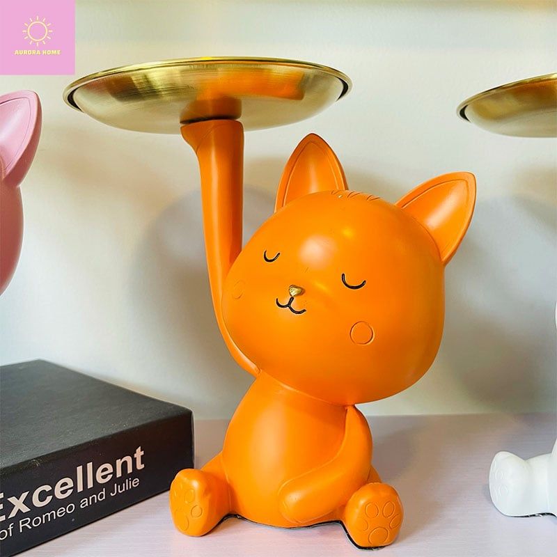 Tượng mèo thần tài kê đĩa