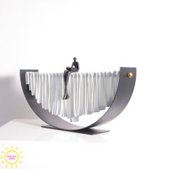 Tượng nghệ thuật trừu tượng Elle Deler suy tư