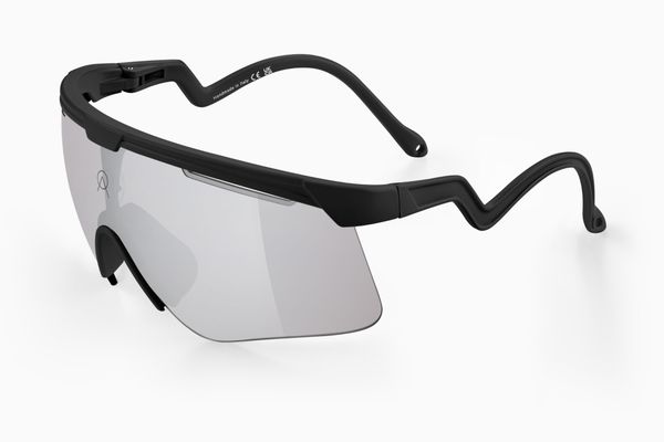 Mắt kính DELTA BLACK