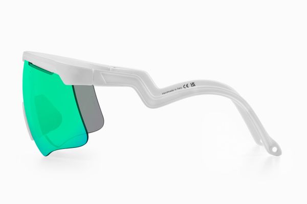 Mắt kính DELTA WHITE