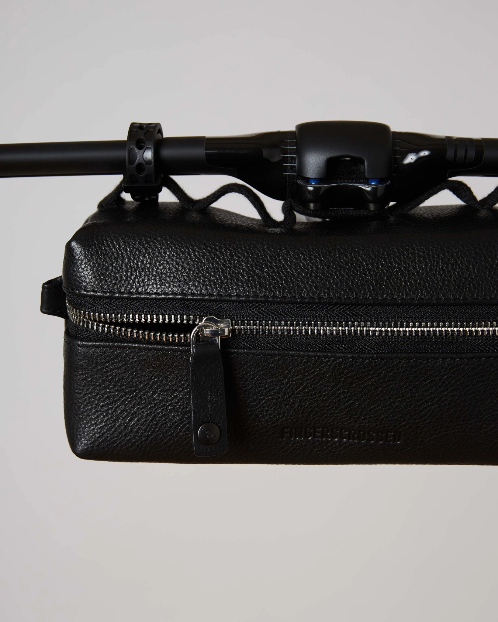 Leather Handlebar Bag – ChinPhoCycleVietNam