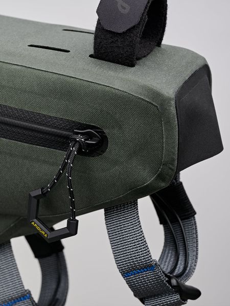 MAAP x Apidura Frame Pack 4L