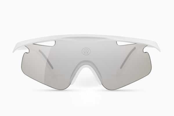 Mắt kính MANTRA WHITE