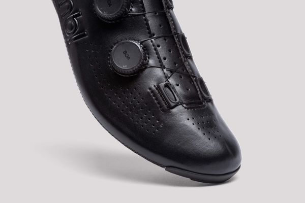 Giày Nimbl ULTIMATE Black Out