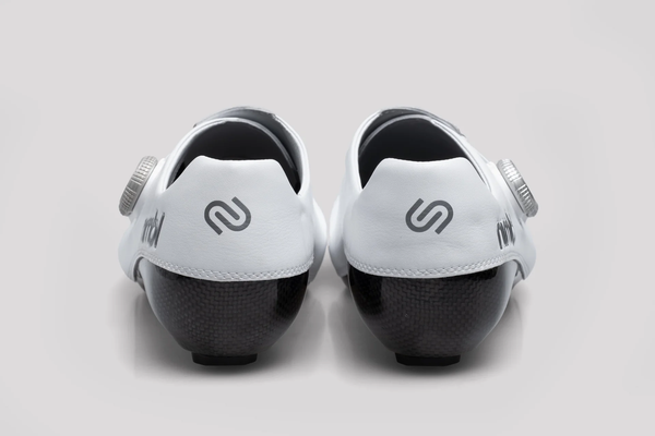 Giày Nimbl Exceed Ultimate Glide White/Silver (New Model)