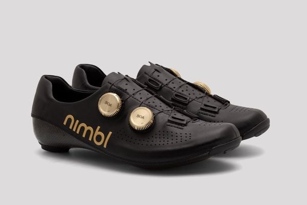 Giày ULTIMATE Italia Nimbl Black/Gold