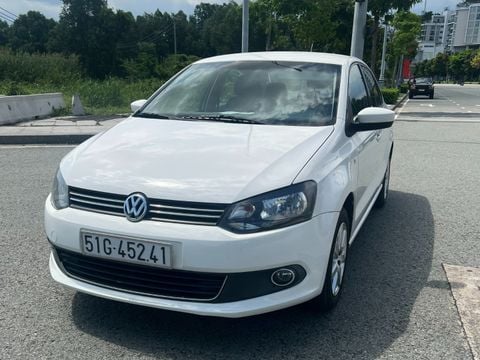 Volkswagen Polo Sedan