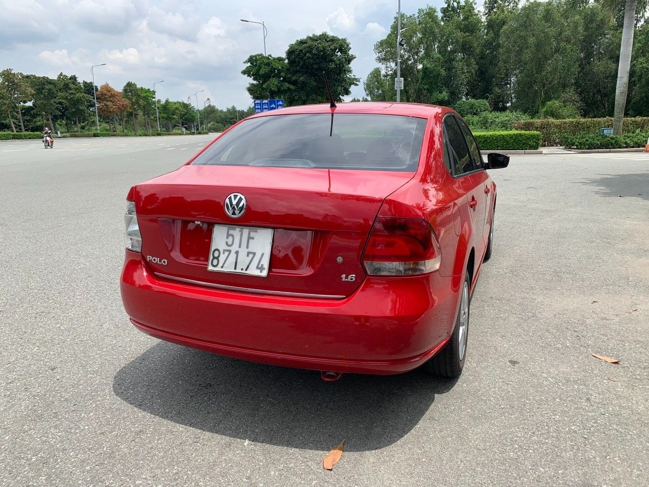  Volkswagen Polo Sedan 