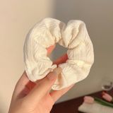  Cột Tóc CO0251 – Đơn Giản, Sang Trọng, Phối Màu Thanh Lịch 