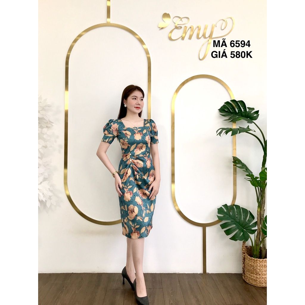 Váy EMY EM6325 Nữ Xòe Dài Xanh Trơn Cổ Tròn Tay Lỡ Không Túi