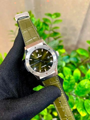  Hublot Classic Fusion Green Titanium 42mm 