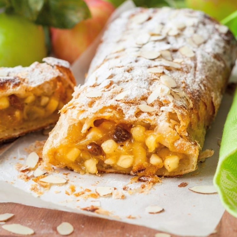  Apple strudel 200g - Bánh táo cuộn kiểu Áo 