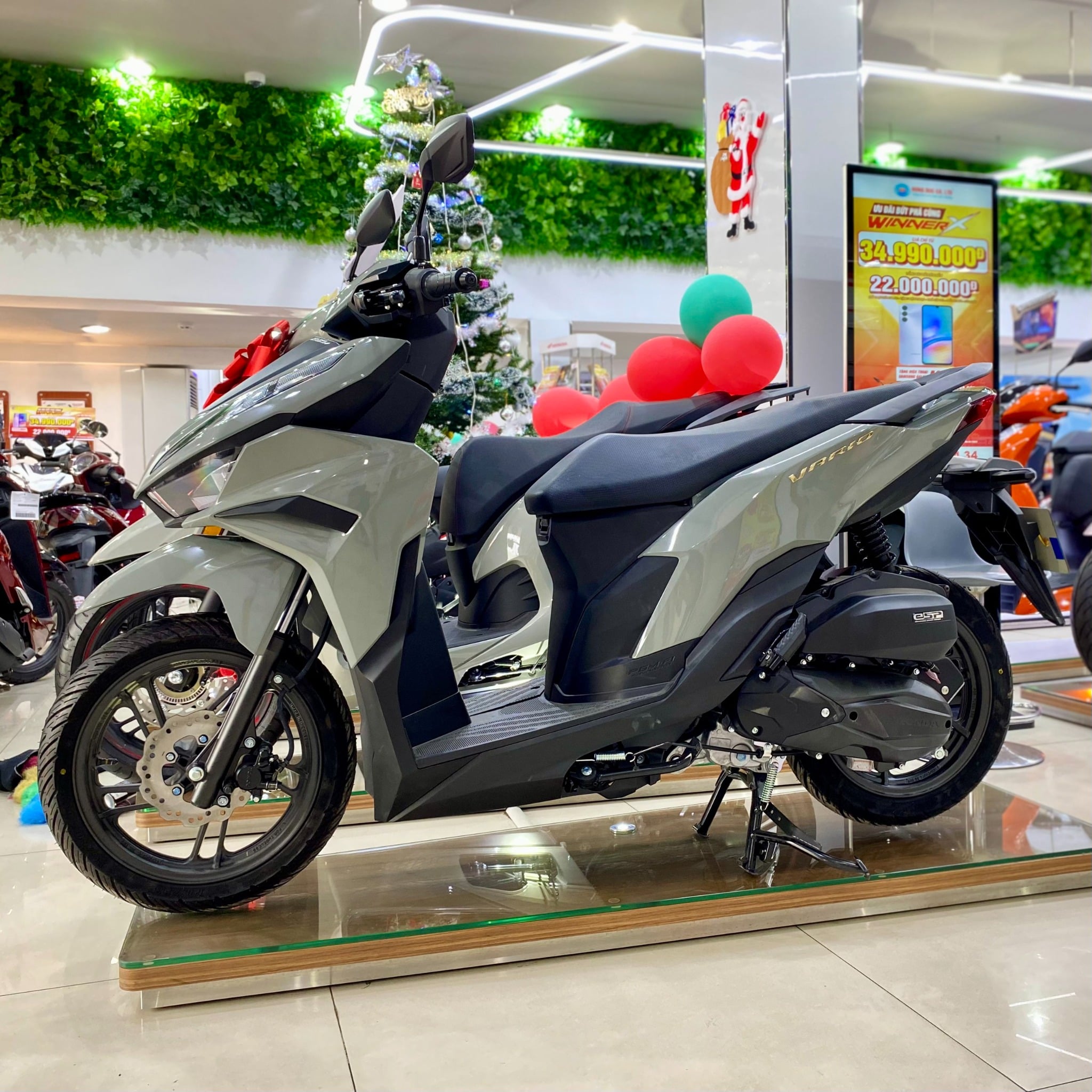 VARIO 125 XÁM XI MĂNG