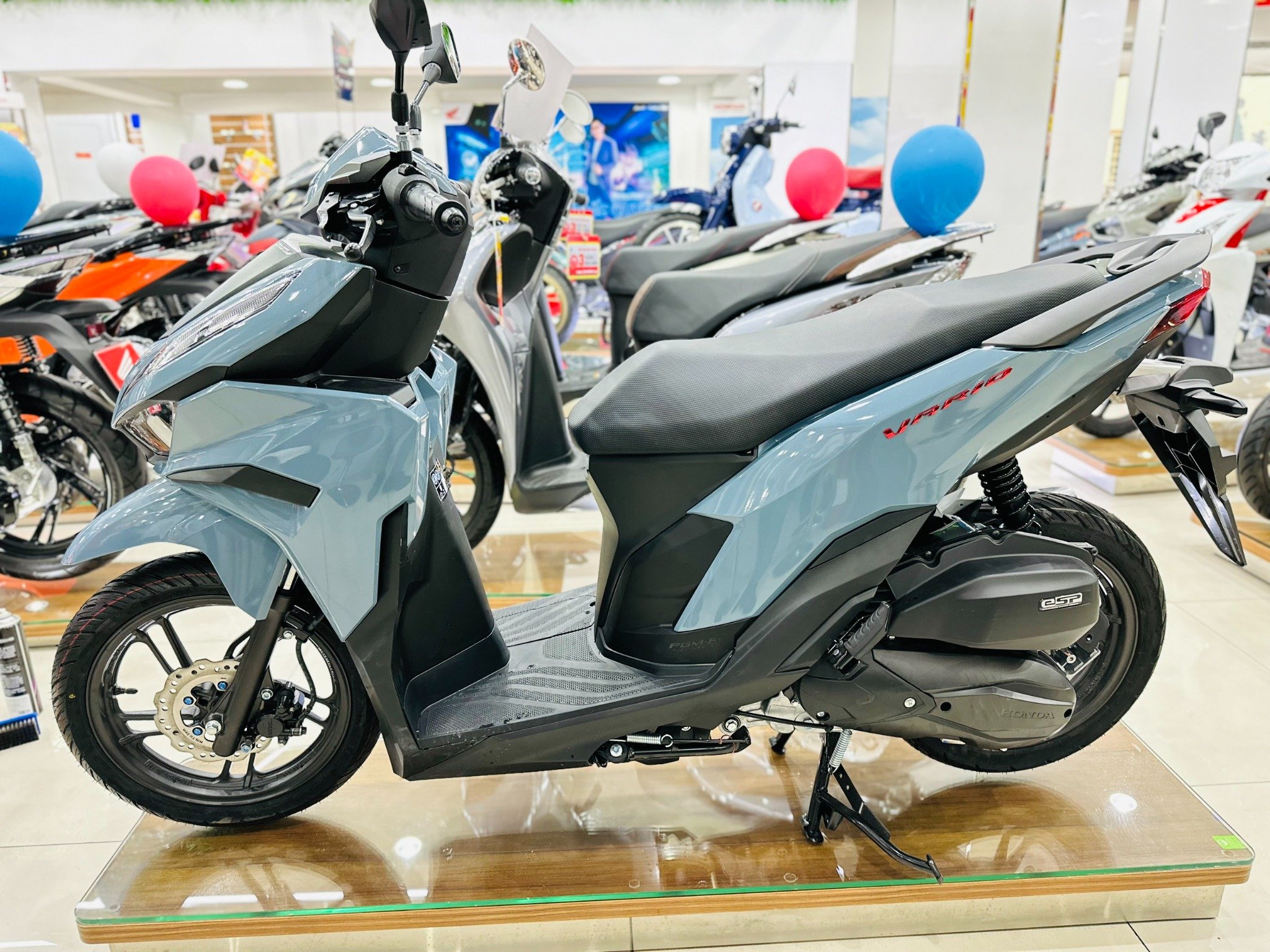 VARIO 125 XANH XI MĂNG