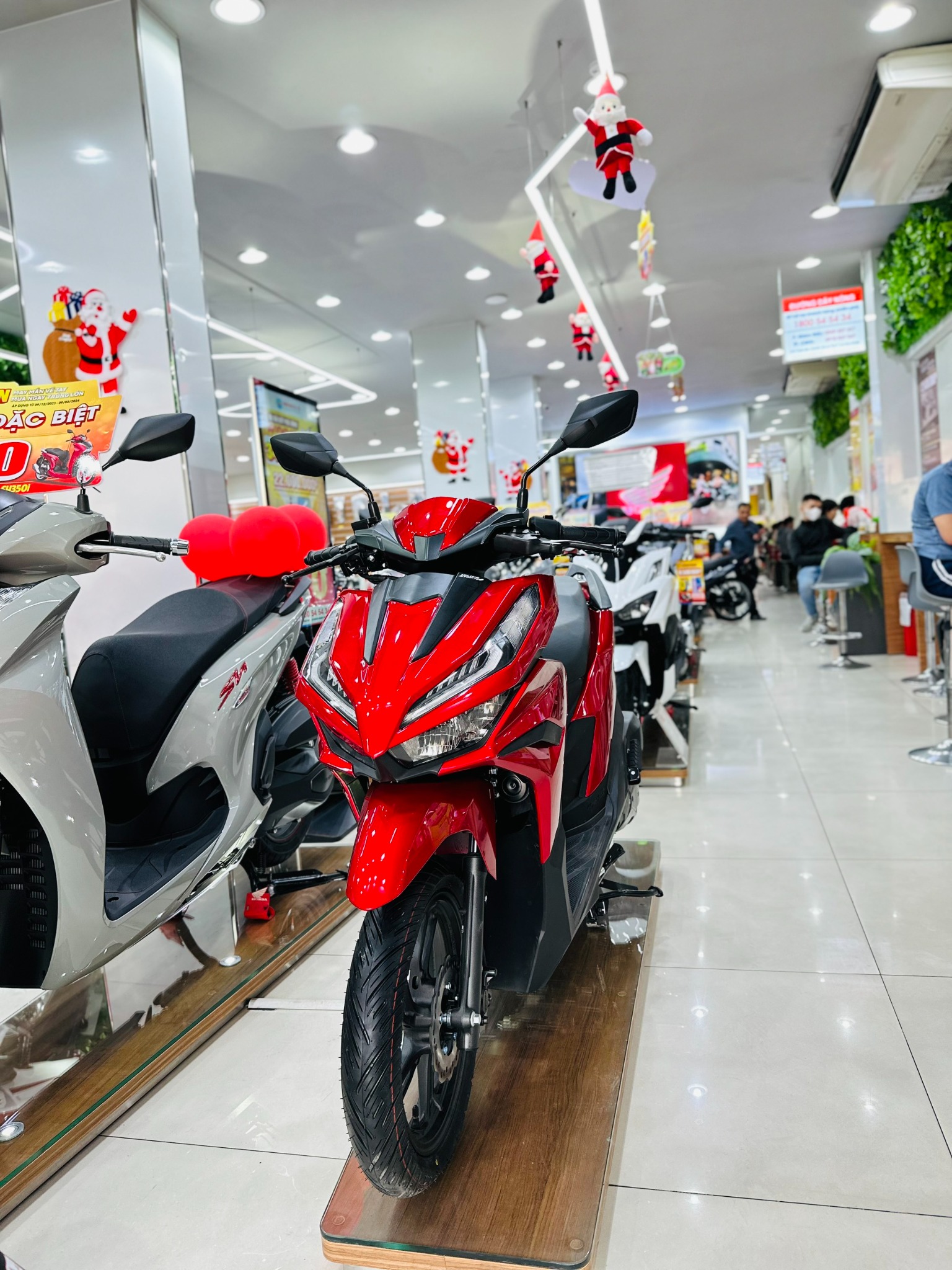 VARIO 125 ĐỎ CANDY