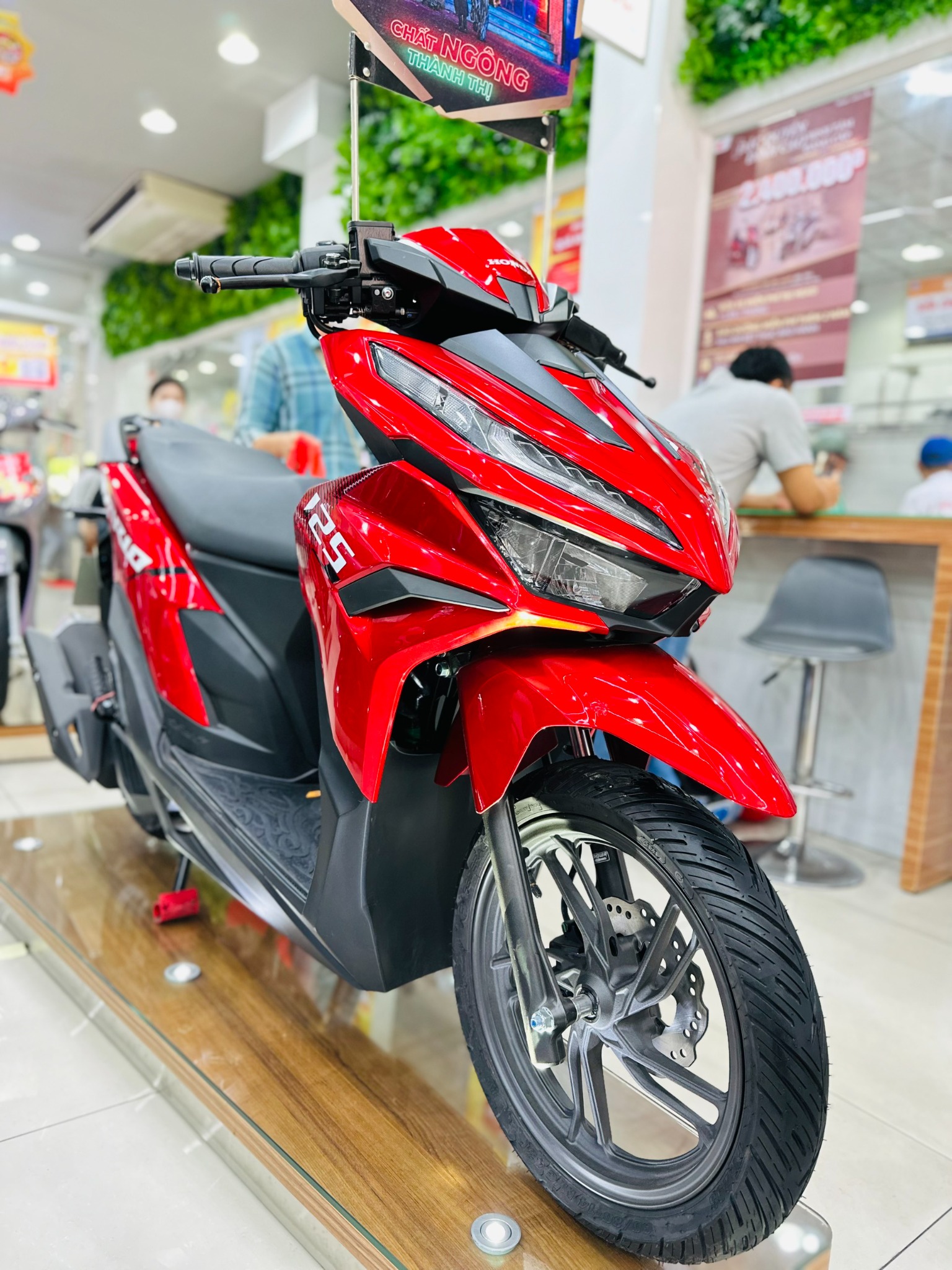 VARIO 125 ĐỎ ĐẤU TEM