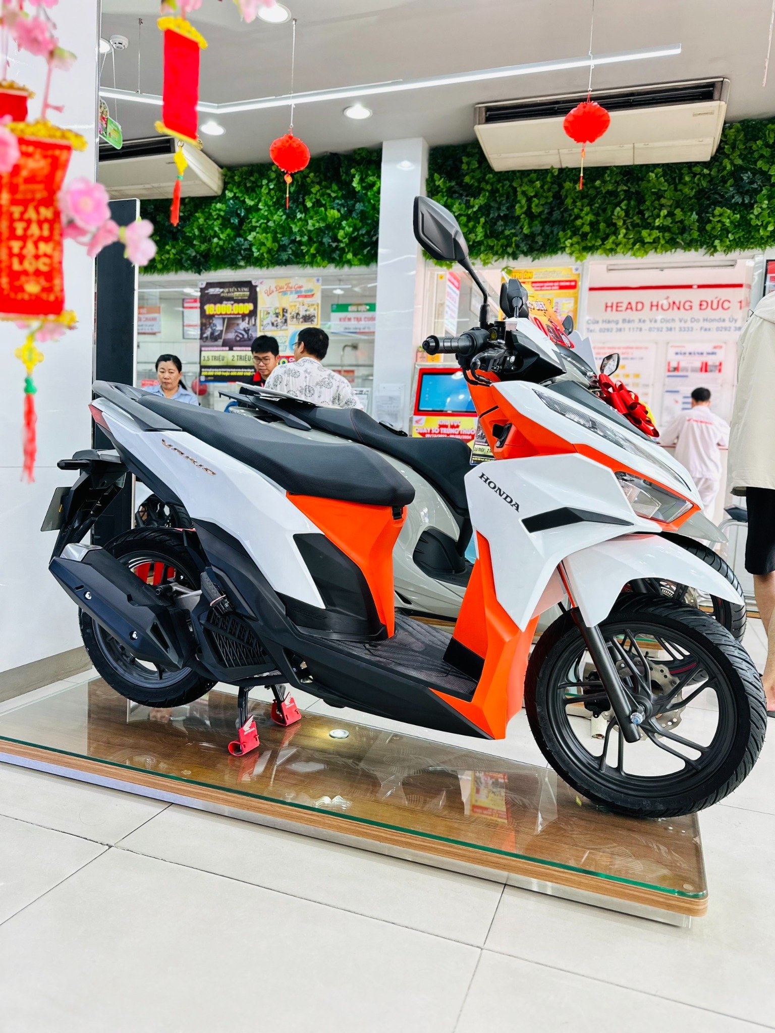 VARIO 125 TRẮNG CAM