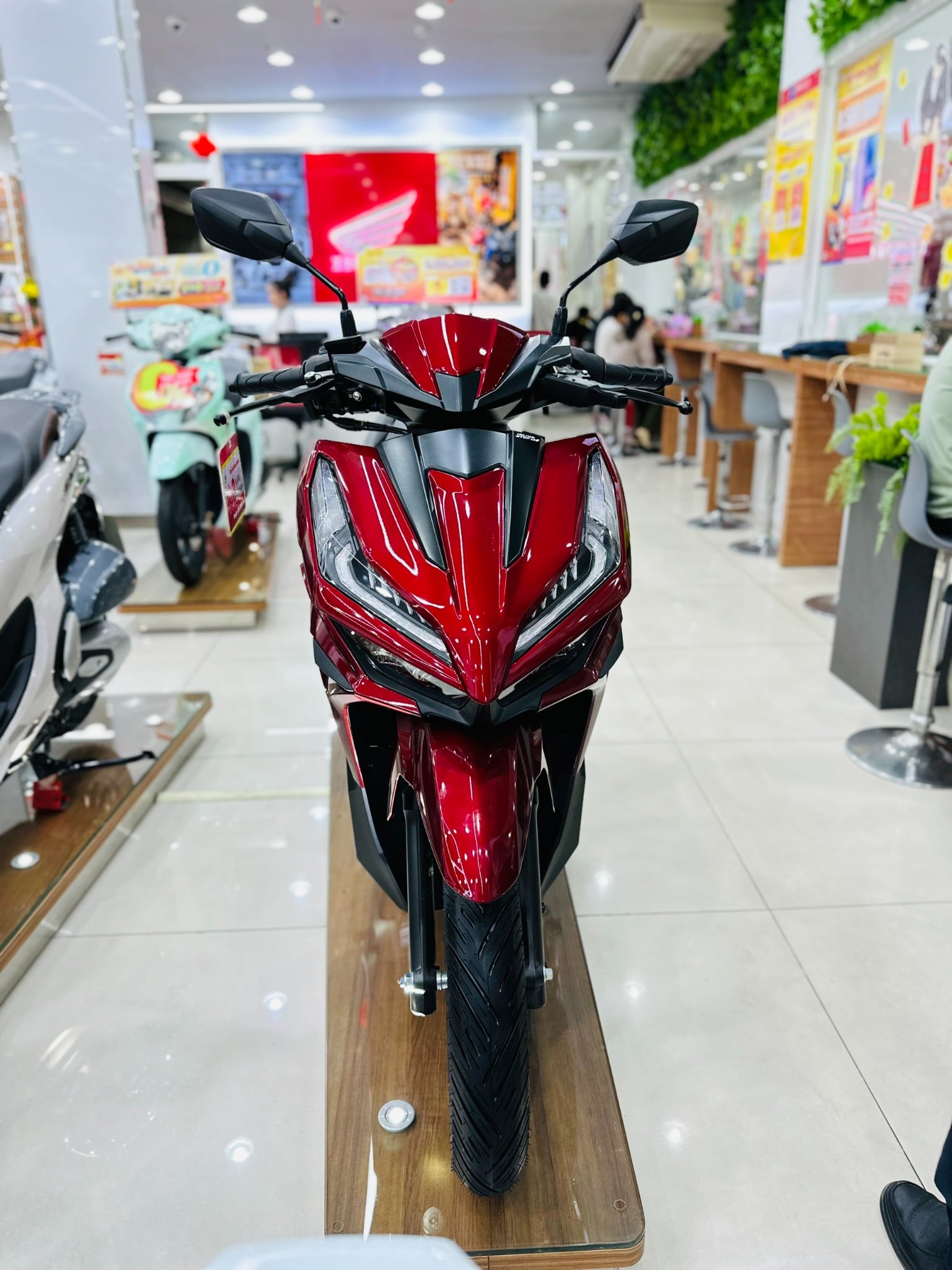 VARIO 125 ĐỎ ĐÔ