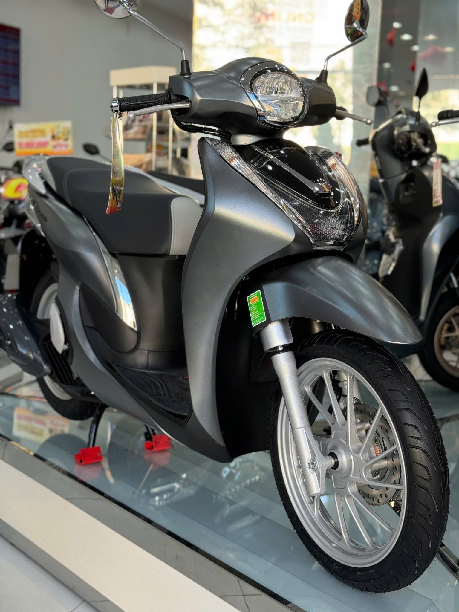 SH MODE XÁM ĐEN MỜ