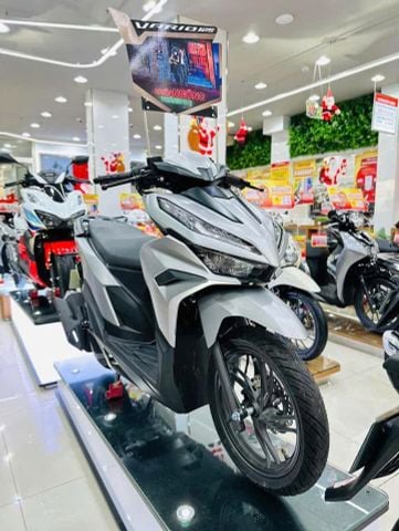 VARIO 125 BẠC