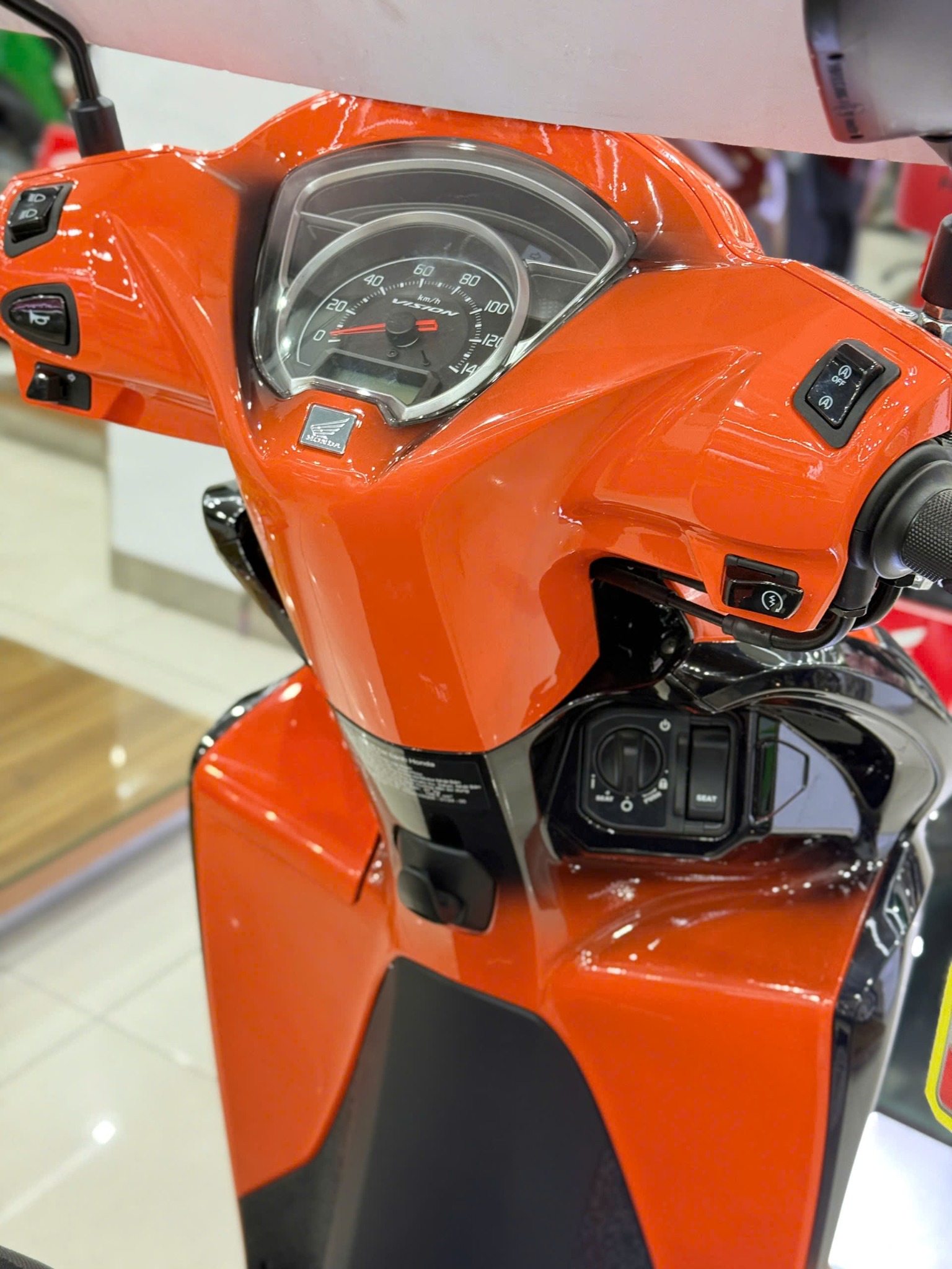 VISION CAM LOANG ĐEN