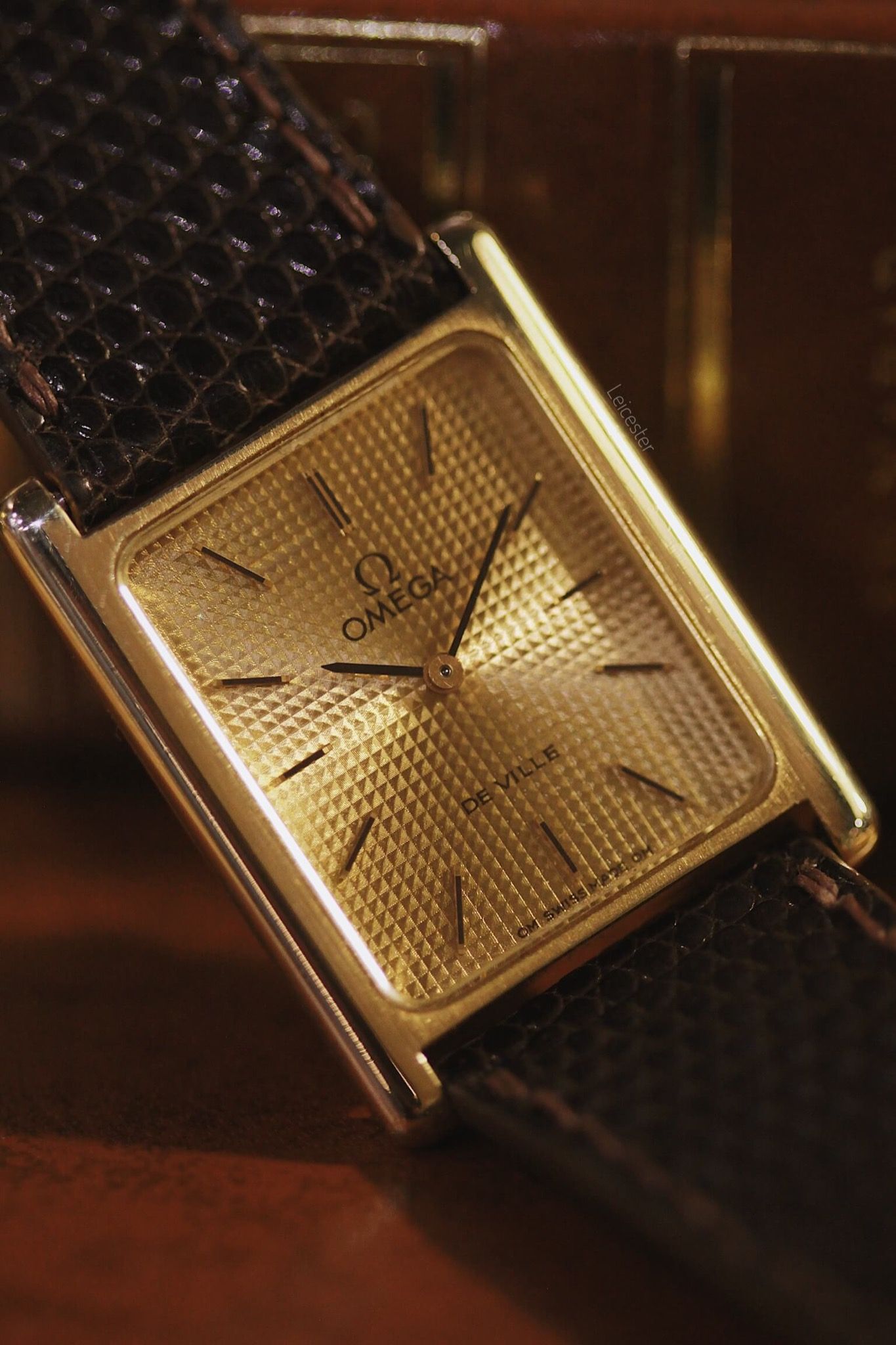 OMEGA De Ville Tank 18K Gold Solid Ref 511 0404 Leicester