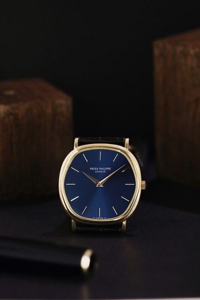  PATEK PHILIPPE ELLIPSE 3681 