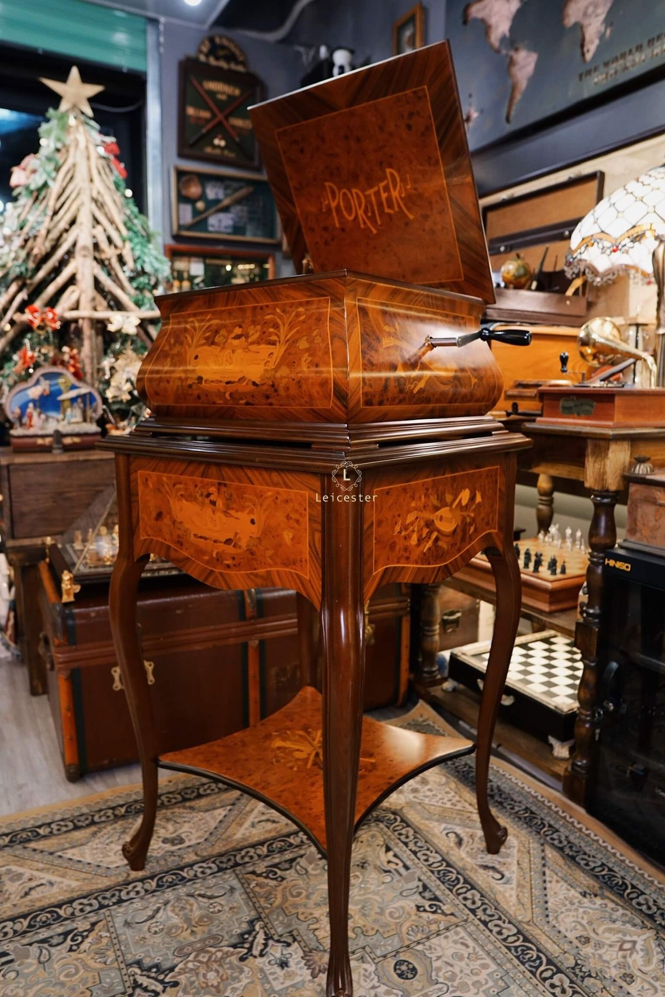 Hộp Nhạc Porter Swan Elite Leicester