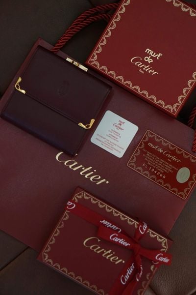  CARTIER Kisslock Bordeaux Leather 