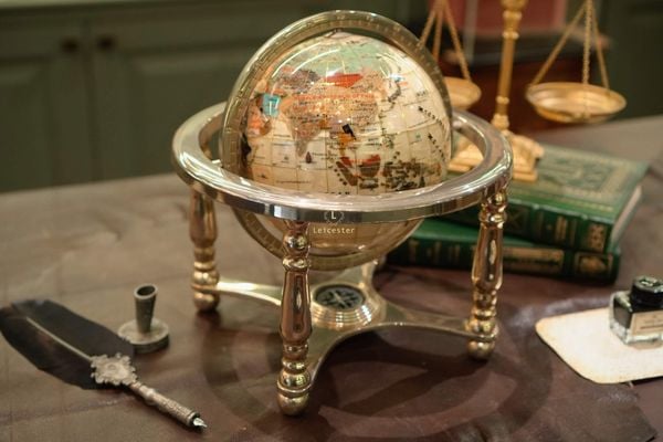  Quả địa cầu Lapis 