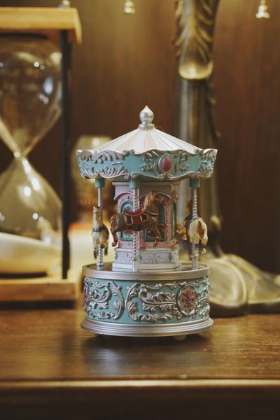  Hộp Nhạc Sankyo Ngựa Xoay 