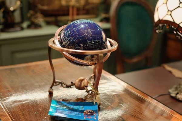  Quả địa cầu Lapis 