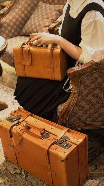  Vintage Suitcases Set 