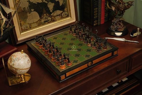  The Frederic Remington Chess Set 