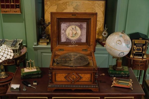  Symphonion Music Box 