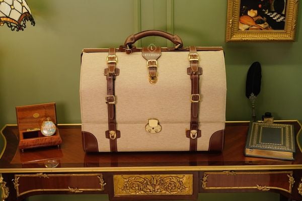  Retro Luxury Trunk Bag 