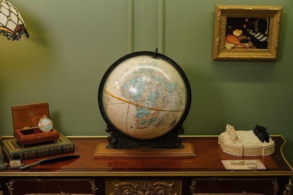  Quả Địa Cầu Cổ Điển Cram’s Imperial World 