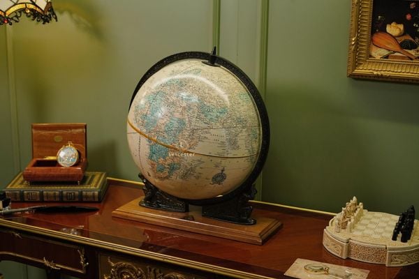  Quả Địa Cầu Cổ Điển Cram’s Imperial World 